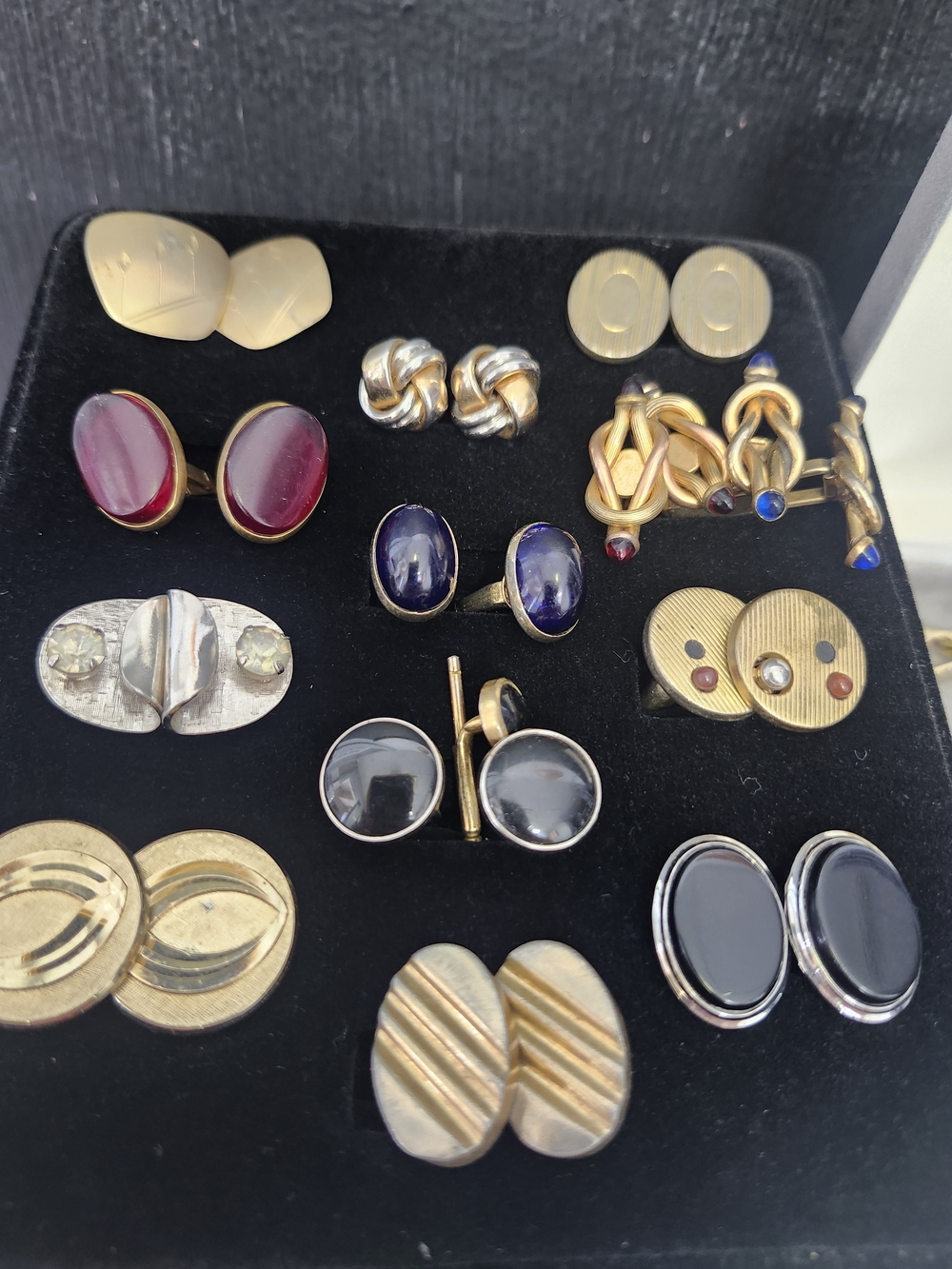 Classic Men's Gold and Black Cufflink Set - 13 Pair